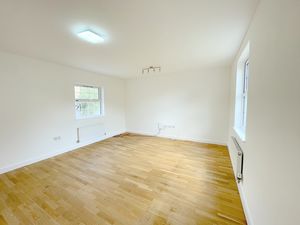 Winterbourne Gardens- click for photo gallery